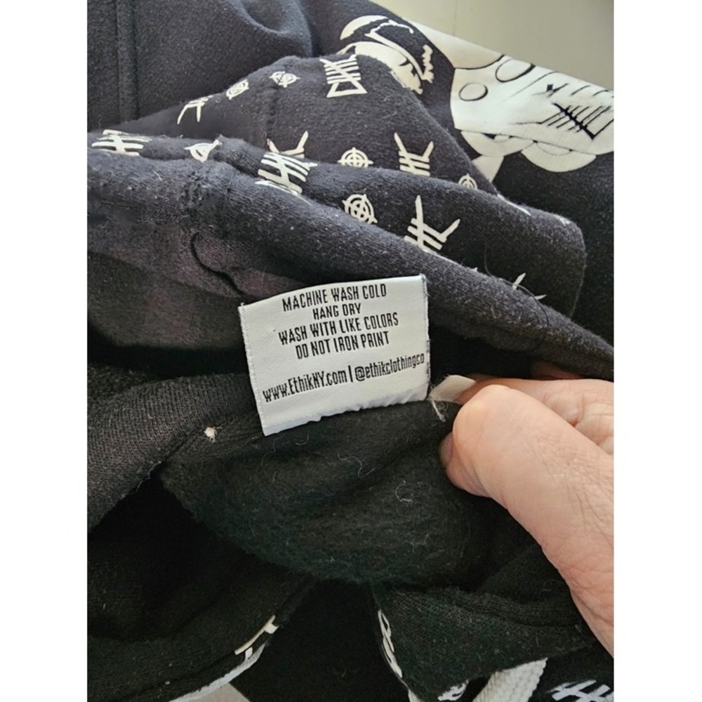 Illadelph x Ethik Mens Large Black White Hoodie Astronaut Graphic Streetwear ~ - Picture 8 of 8